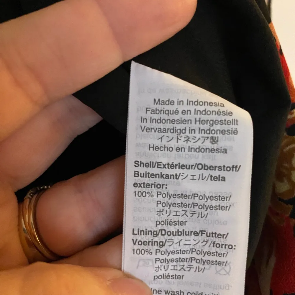 Madewell Effie Black Floral Wrap Top - Image 7