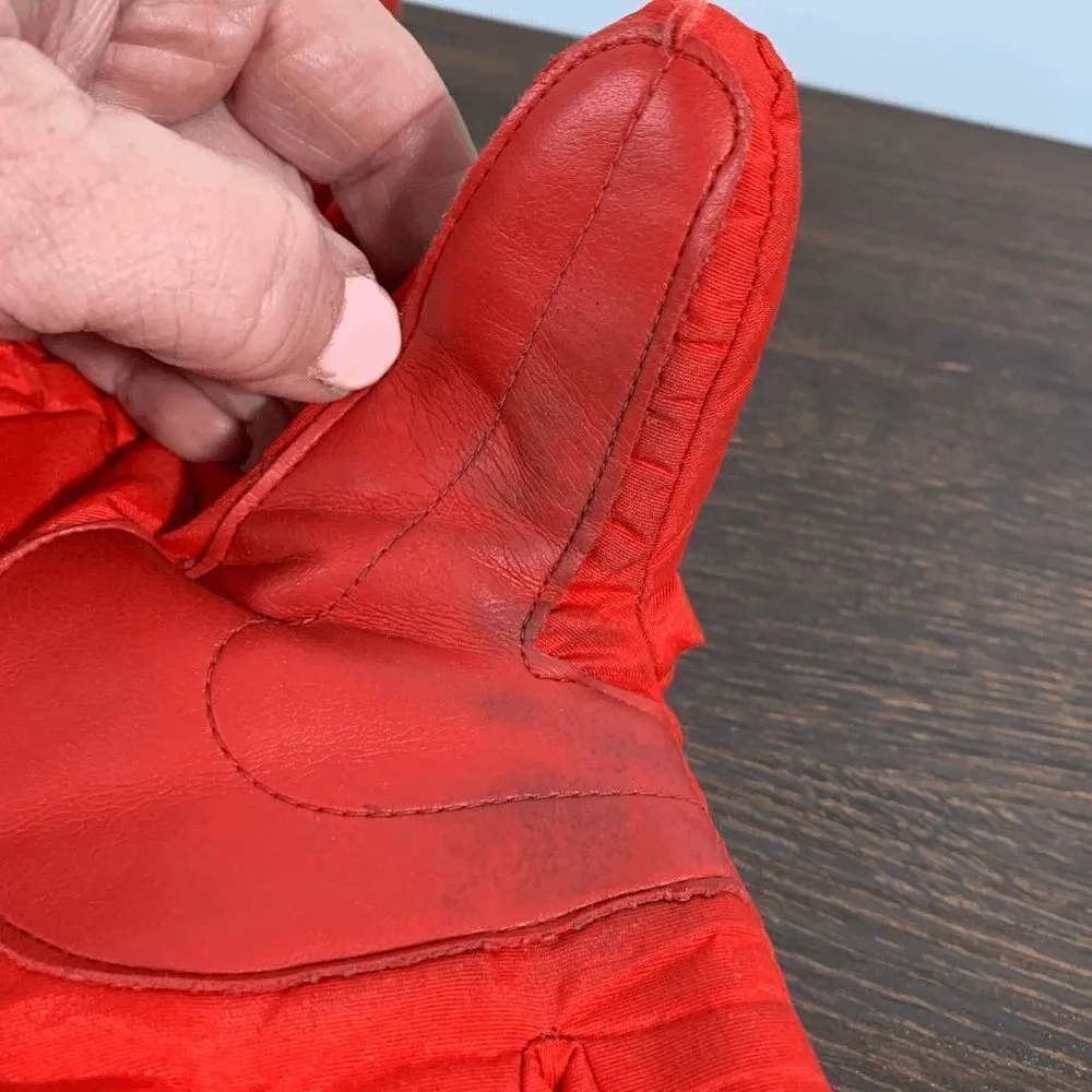 Vintage Montogery Wards Women's Thinsulate Winter Gloves Red S/M - Image 3