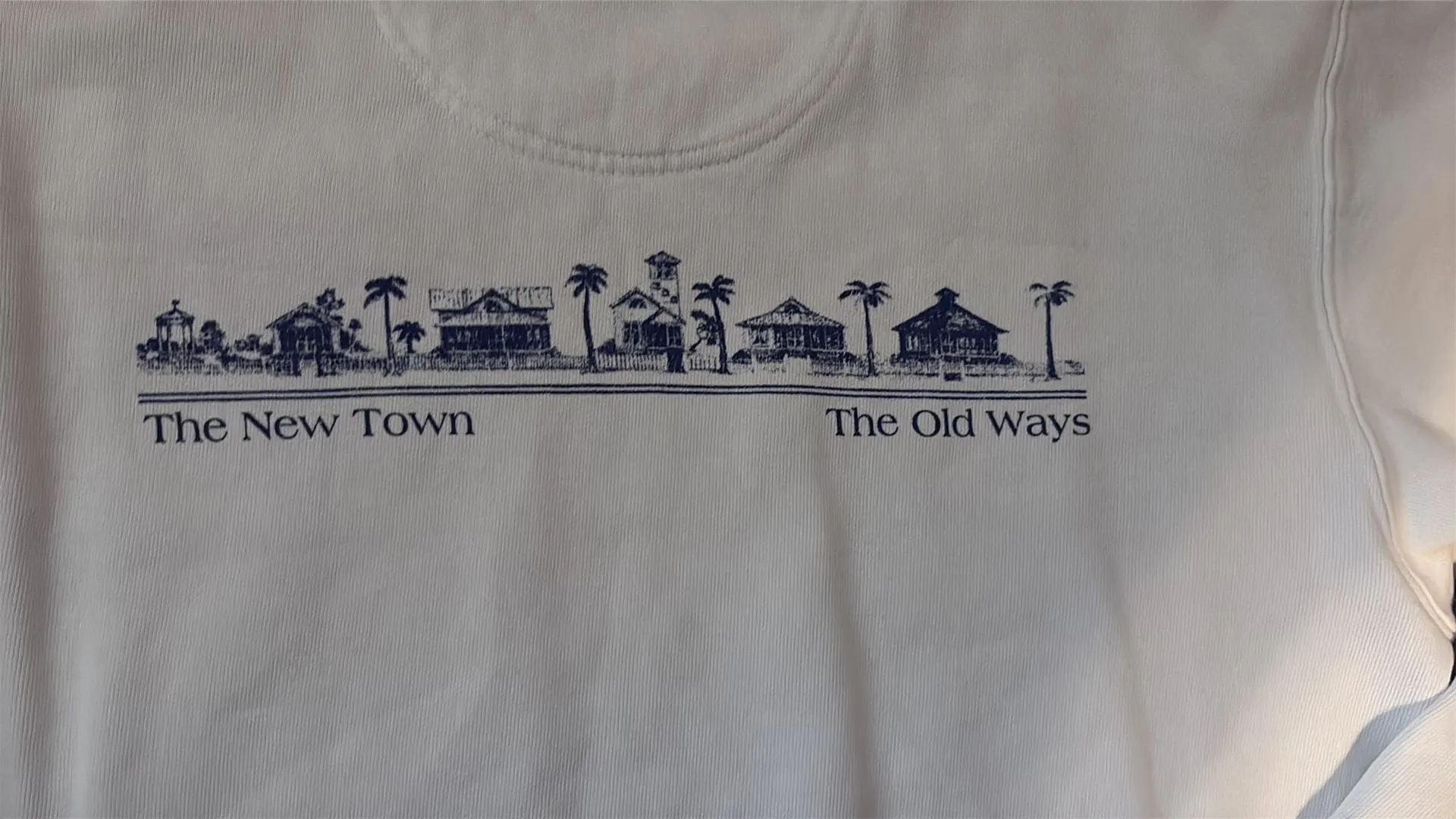 The Seaside Style Crewneck white - Image 6