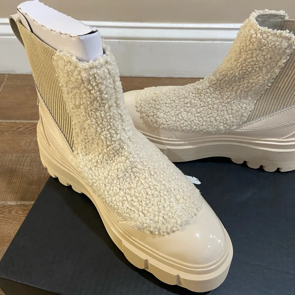 Sorel Caribou +Boot Chelsea cozy nude ankle slip on boots women 9 NWT - Image 5