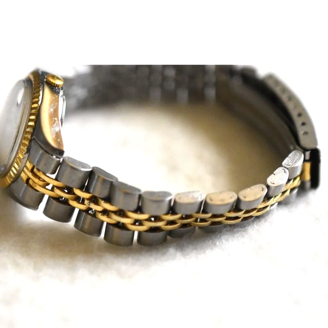 Vintage Timex Indiglo Two Tone Casual Classic Expandable Band New Battery Watch - Image 4