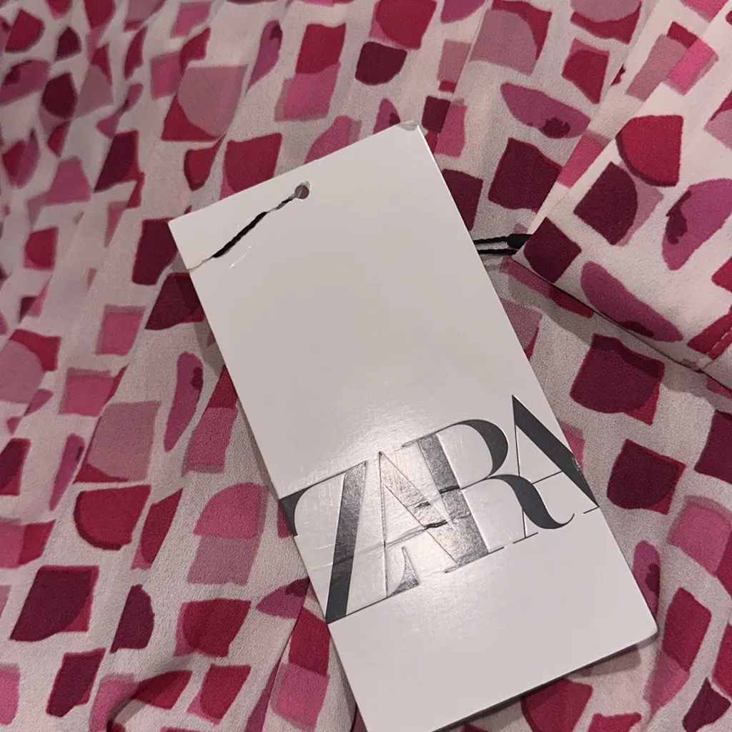 NWT ZARA Pleated Chiffon Fabric Bloggers Fave All Over Pattern Midi Skirt - Image 5