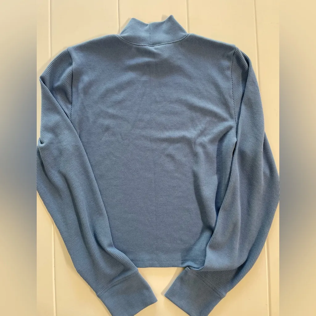 American Eagle Blue Cropped Turtle Neck, Size XL, EUC - Image 5