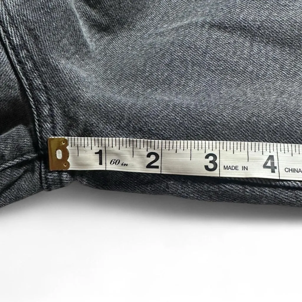 Levi’s Black High Waisted Mom Jeans Skinny Ankle size 26 - Image 7