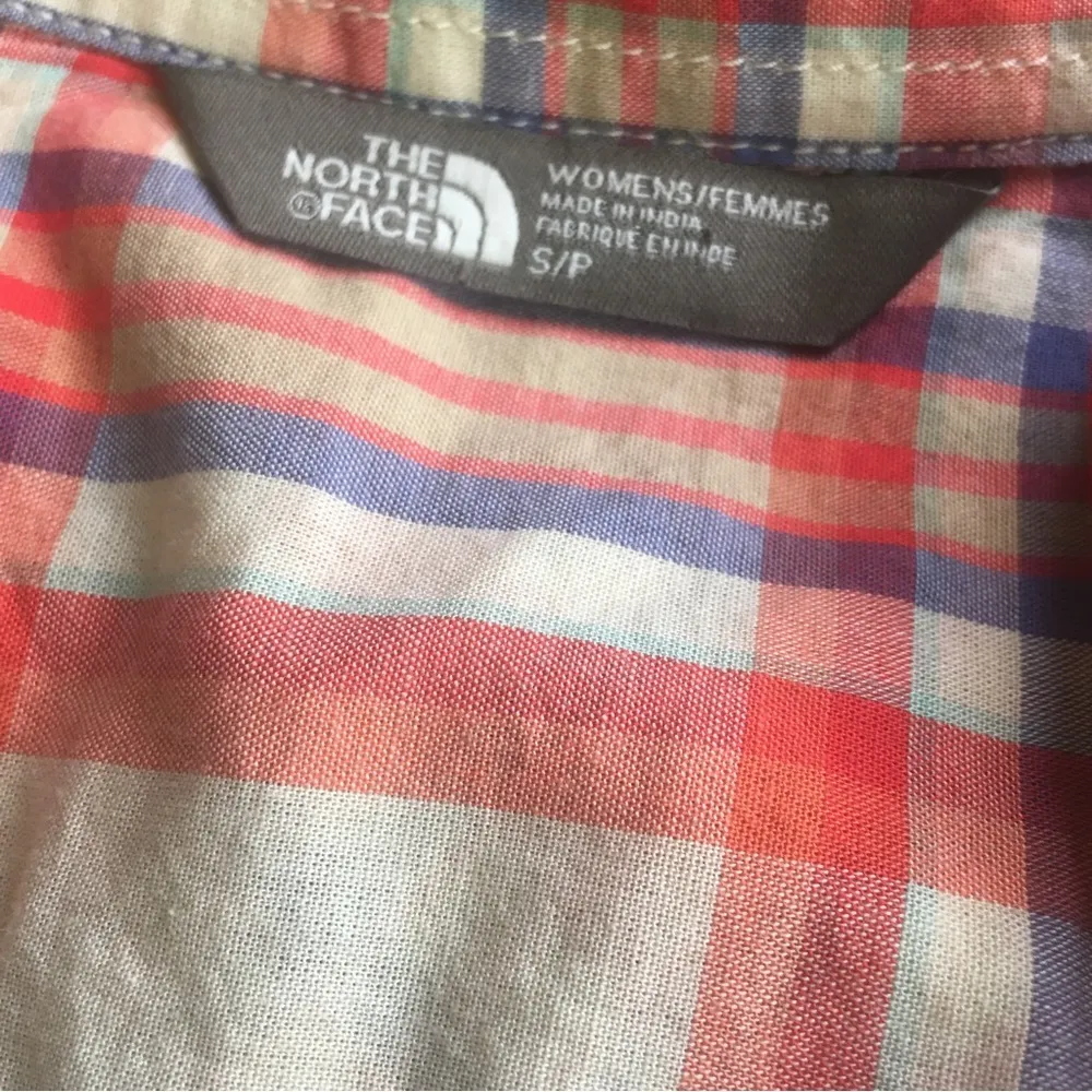 The North Face Plaid Baylyn Cotton Button Down Size Small - Image 5