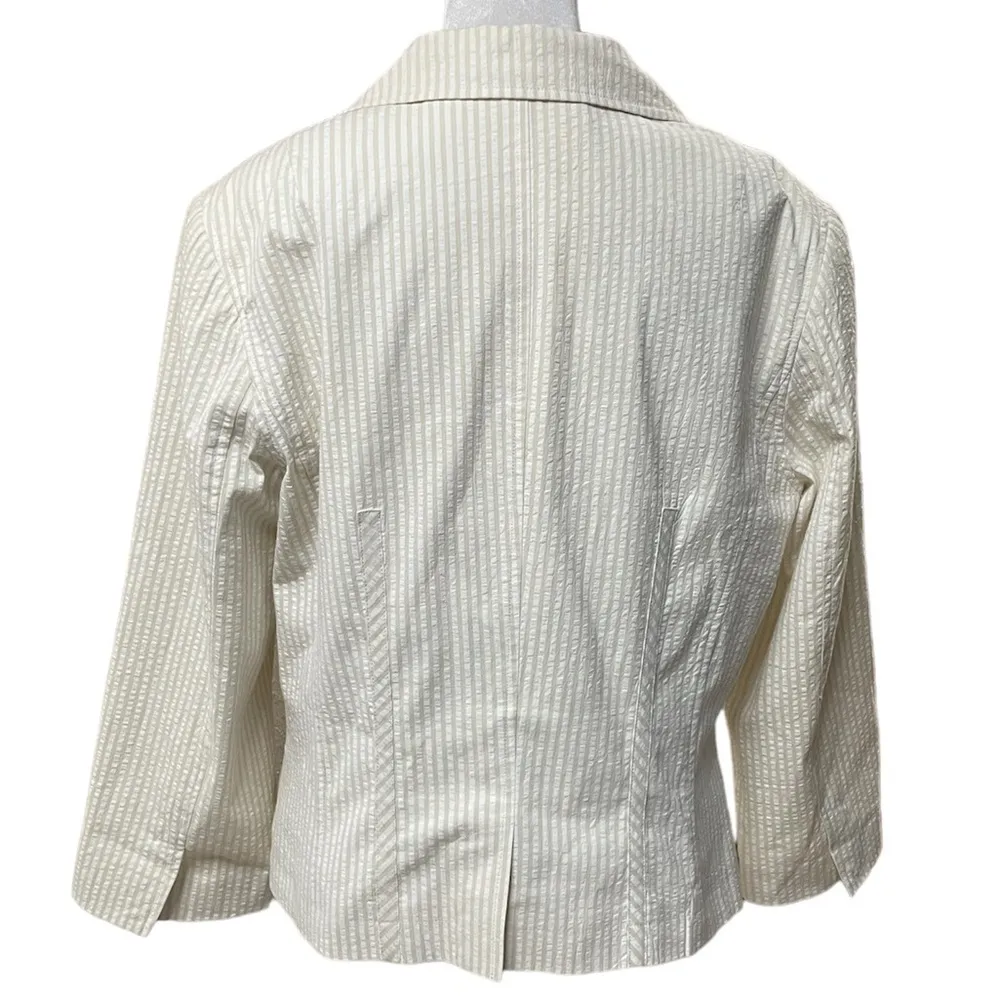 Tan & White Seersucker Stripe 3/4 Sleeve 2 Button Blazer Size 12 - Image 4