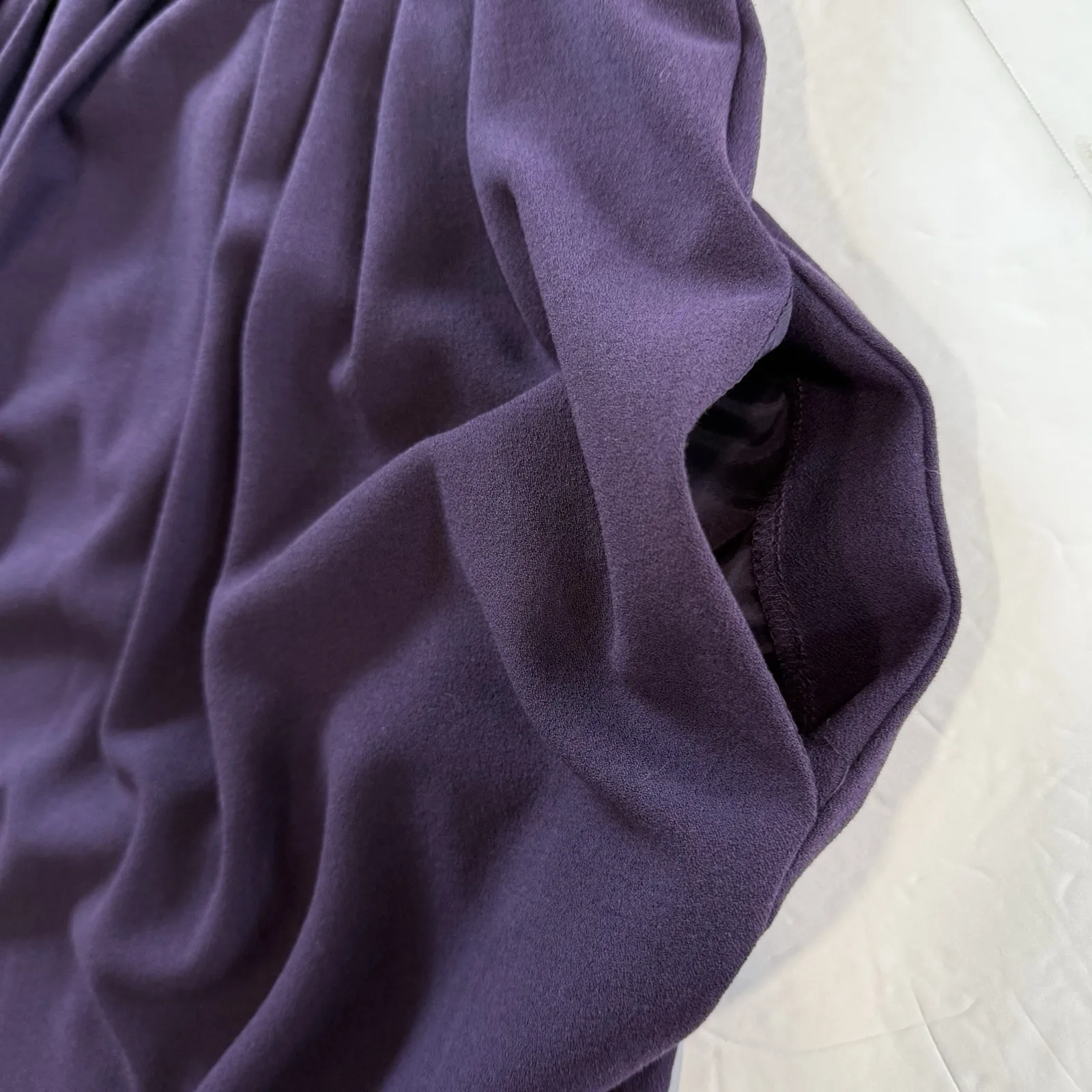 Black Halo Purple Cap Sleeve Empire‎ Pleated Dress Size 8 Pockets - Image 4