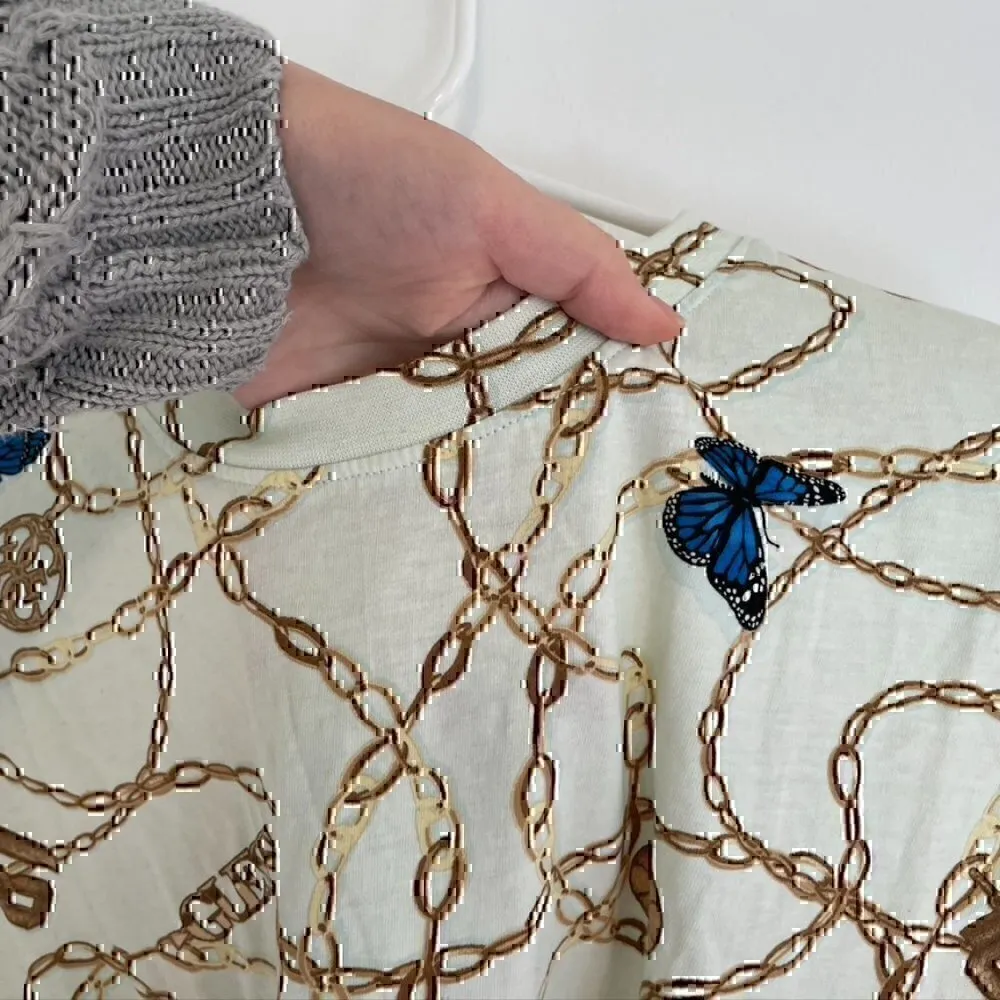 GUESS Dolly Bow Tee / All Over Print T-Shirt Chain Butterfly Tie Knot Crop Top - Image 5