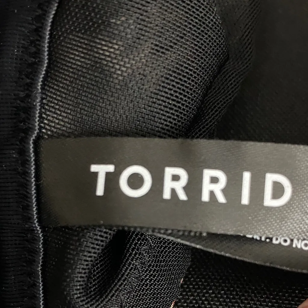 Torrid  Leopard Print Bra underwire size 44DDD(F) Wide back closure clean - Image 4