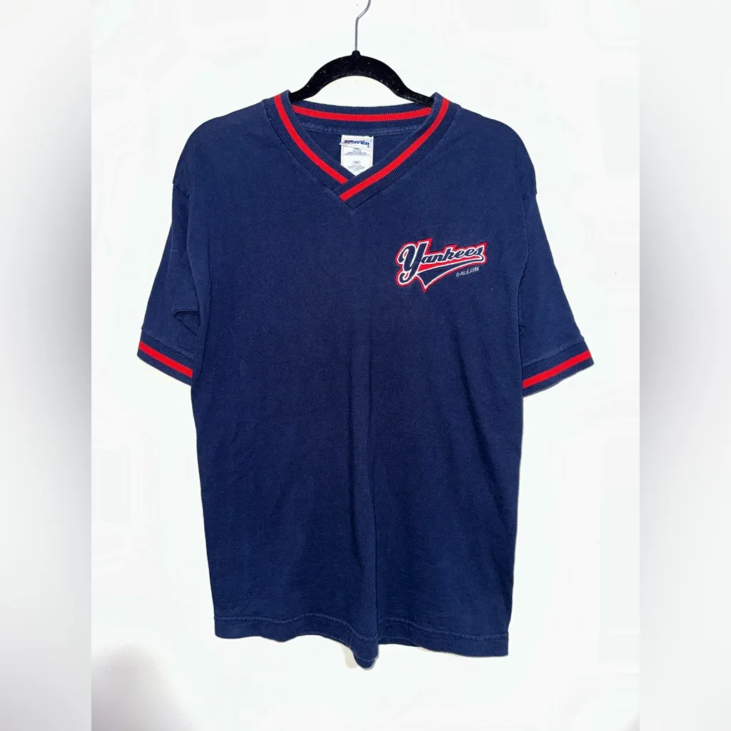 Vintage 1998 Embroidered Yankees Tee - Image 2