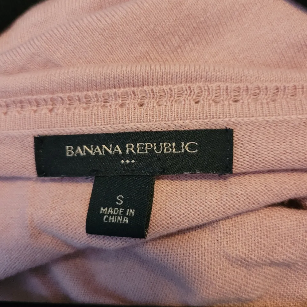Banana Republic Mauve Bejeweled Waist Short Sleeve Sweater - Image 6