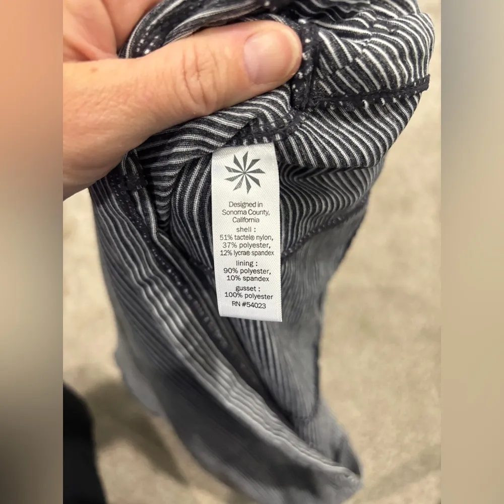 Athleta Modern Metro Grey Stretch Striped Golf Tennis Skirt Skort Women's S - Image 6