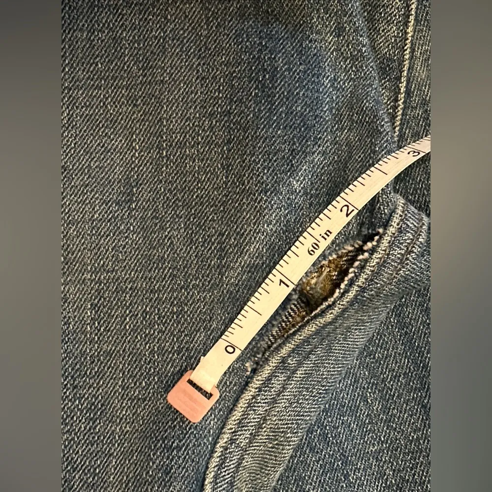 J. Crew Women’s ‘84 Slouchy distressed jean - Size 27 - Kyoto Wash *FLAWED READ* - Image 7