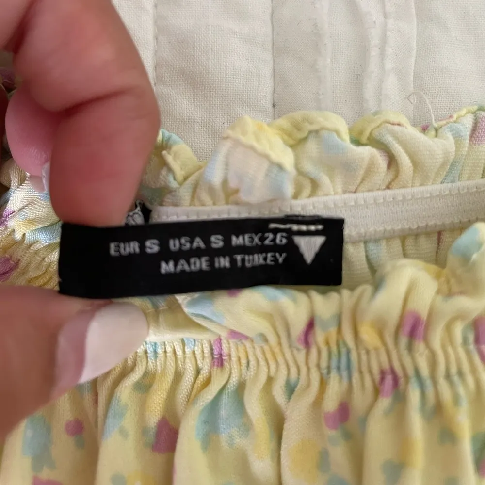 Zara Pastel Yellow Satin Effect Print Top - Image 3