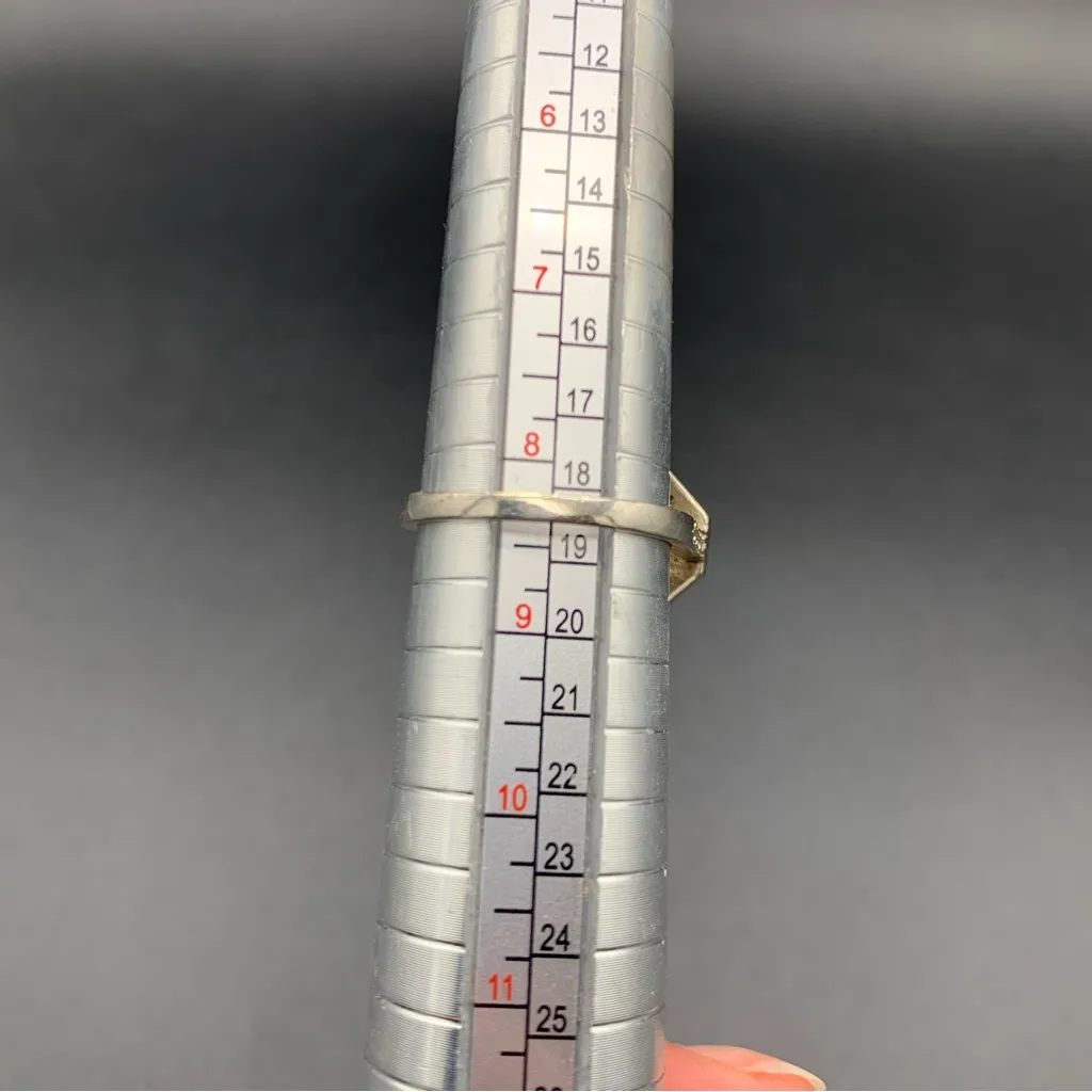 Art Deco Era Reproduction Ring Silver Plated White Blue Cubic Zirconia Size 8.25 - Image 4