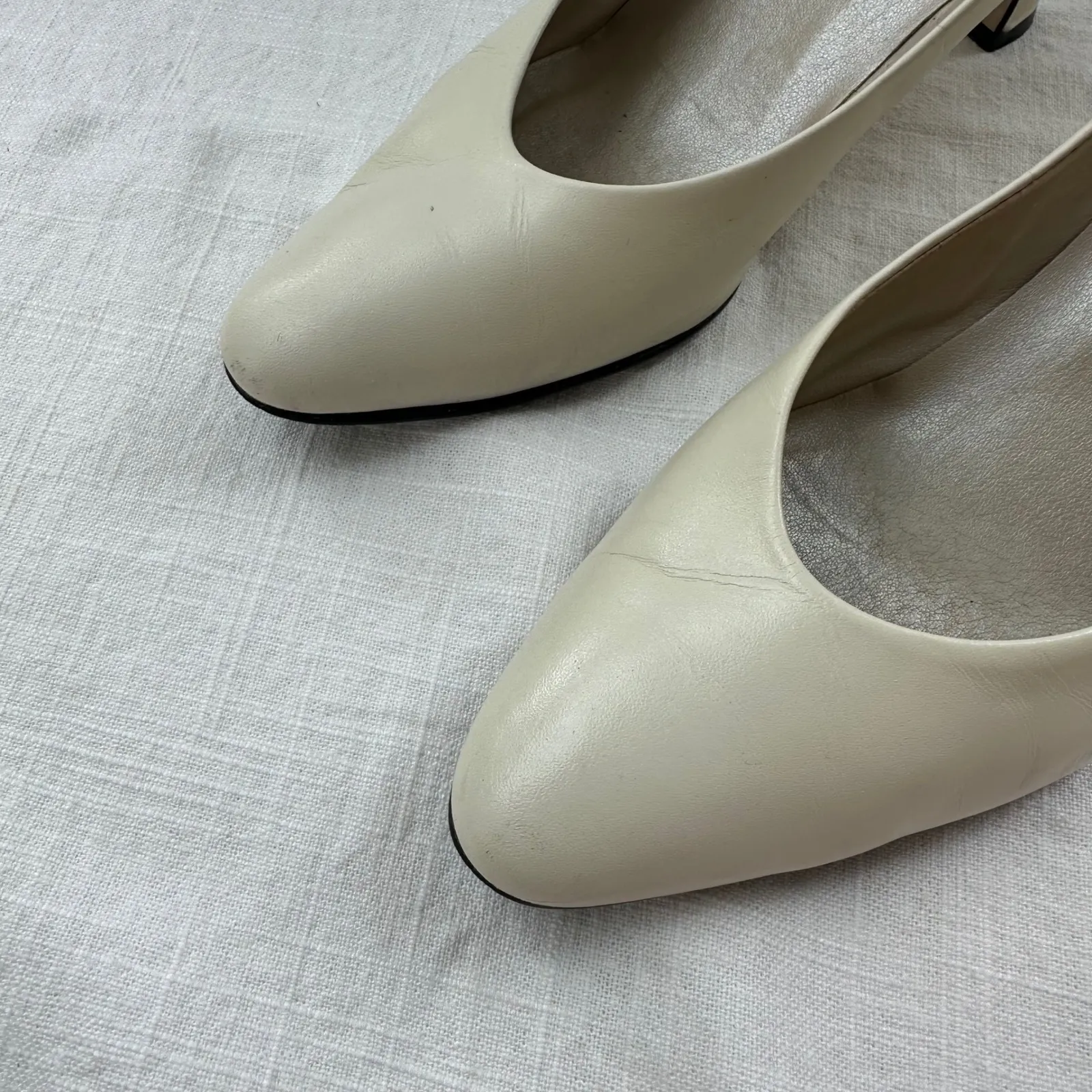 Nine West Vintage Ivory Leather Pointed Toe‎ Heel Pumps Classic Shoes 90s - Image 5