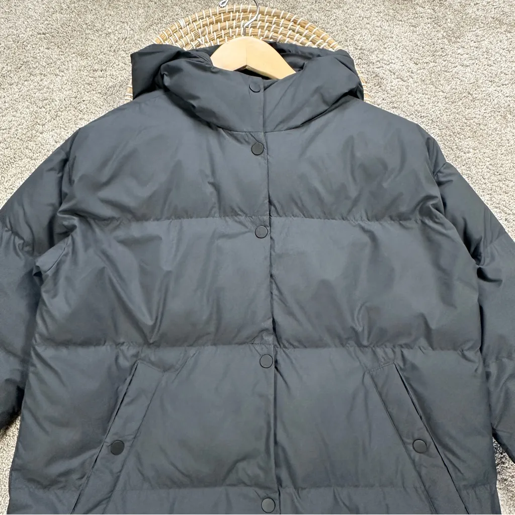 Everlane Women’s Primaloft The Long Puffer Jacket Winter in Charcoal Gray Size M - Image 4