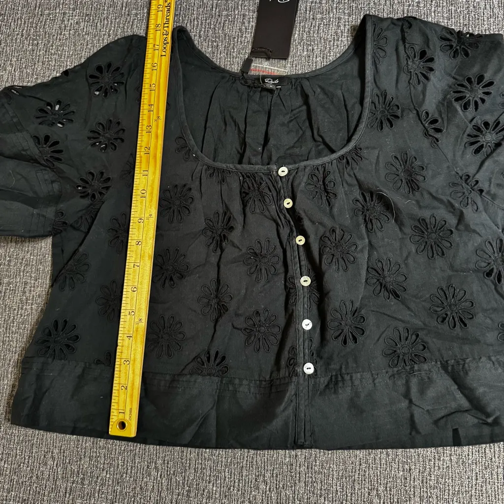 Rails Bambina Eyelet Crop Top - Image 16