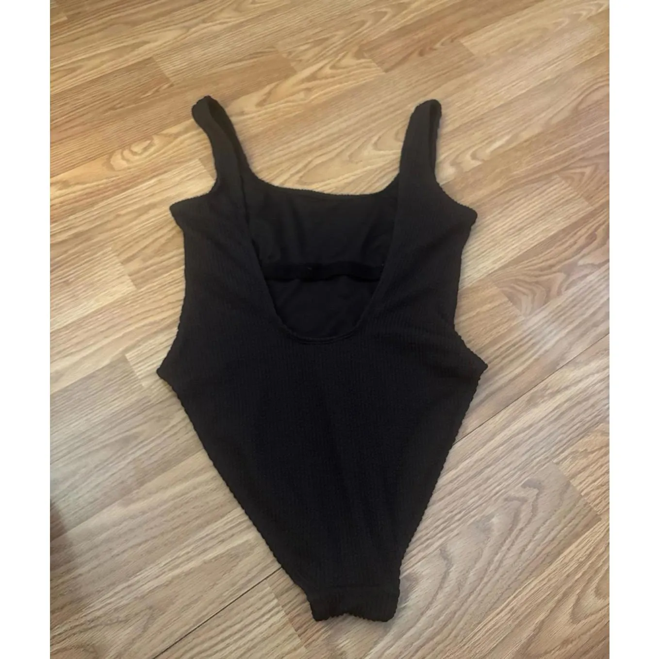 No Boundaries Textured One Piece Swimsuit Size Medium - Image 6