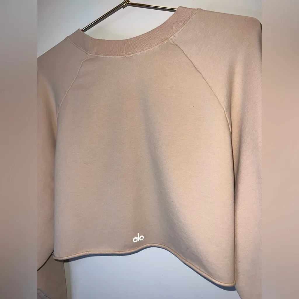 ALO Yoga Cropped Crewneck Sweatshirt Beige Tan Medium - Image 10
