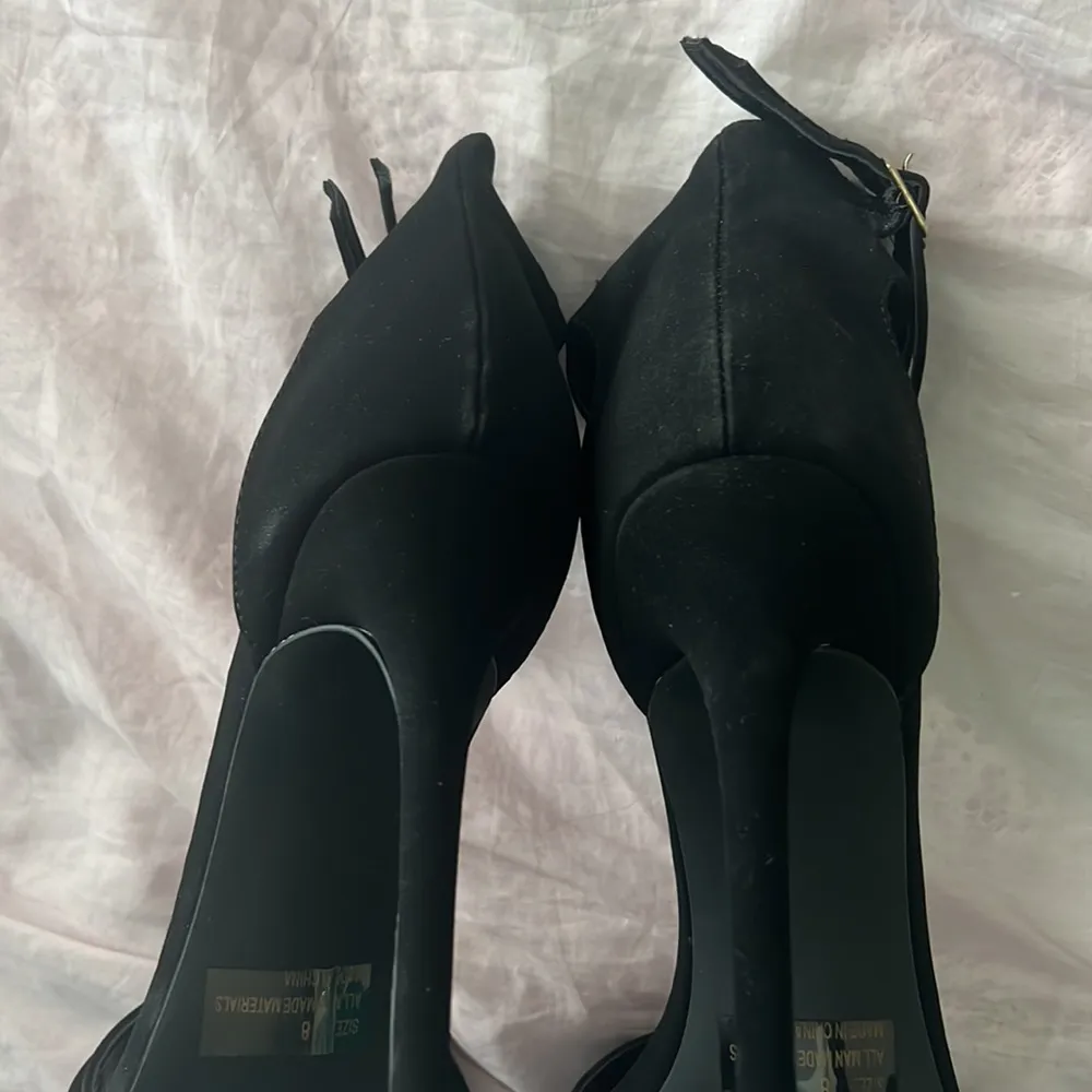 Charlotte Russe Black Suede Heels - Image 7