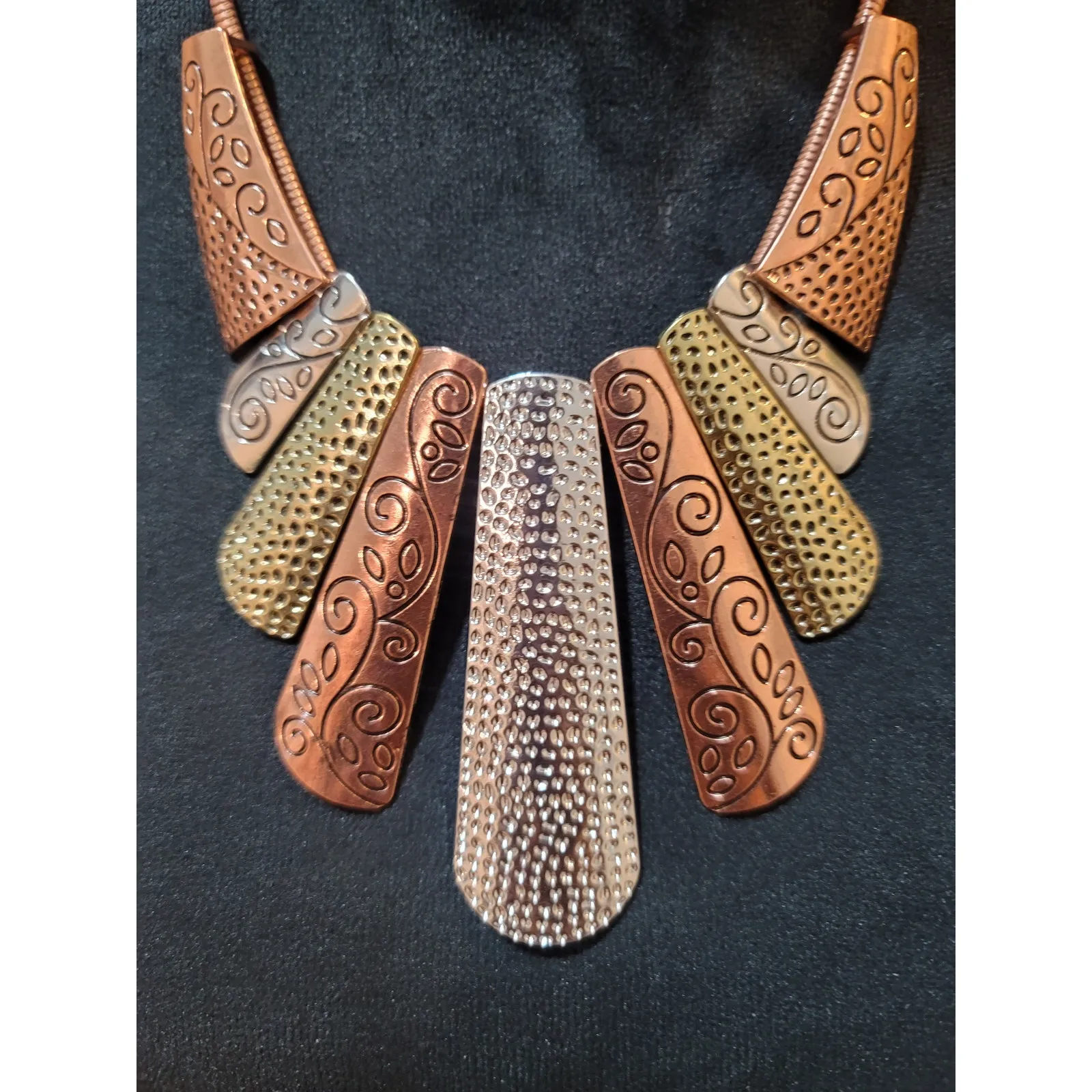 Women's Antique Copper Statement Necklace With Lobster Claw Lock For Women Gold - Image 3