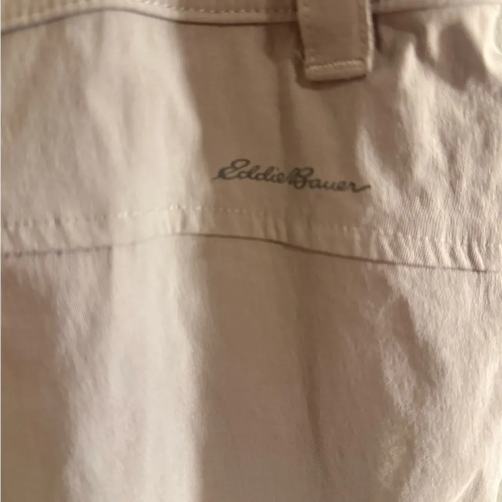 Eddie Bauer Tan Cargo Shorts Relaxed Fit - Image 3