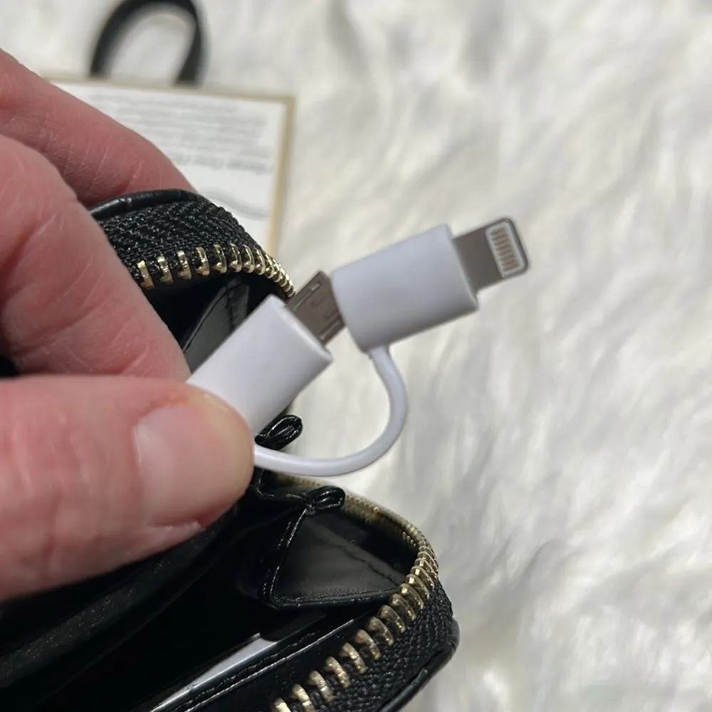 Adrienne Vittadini Charging Wristlet Wallet B92 - Image 8