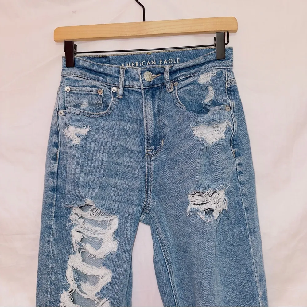 American Eagle Stretch Highest Rise 90s Distressed Boyfriend Jean size 2 - Image 3