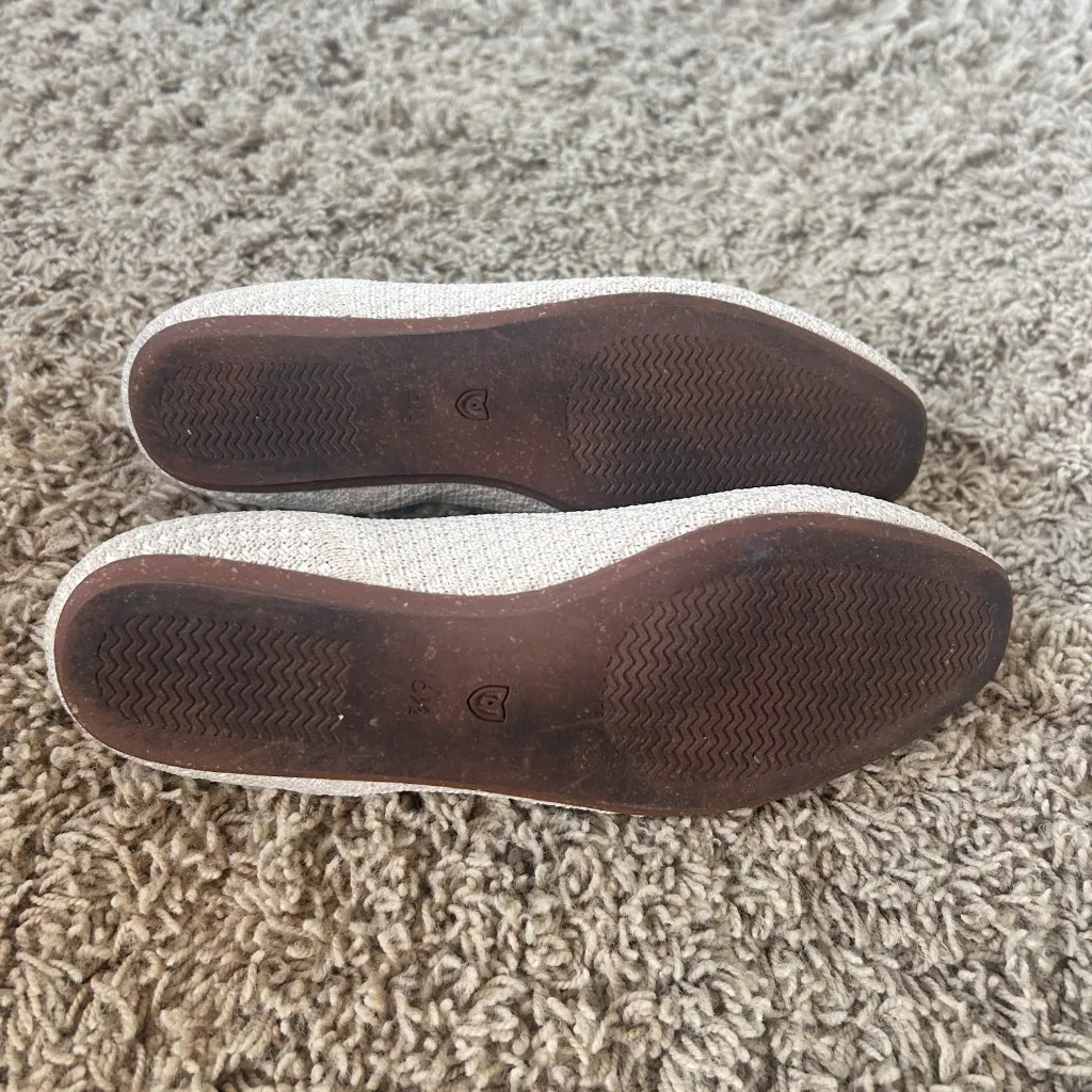 ROTHY'S Women's Flats in Size 6.5 Ivory Color Excellent Condition - Image 8