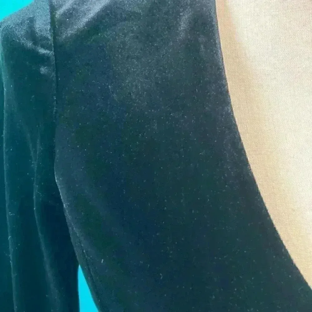 New with tags Eliza J women’s bodice jacquard ballgown in size 4 - Image 3