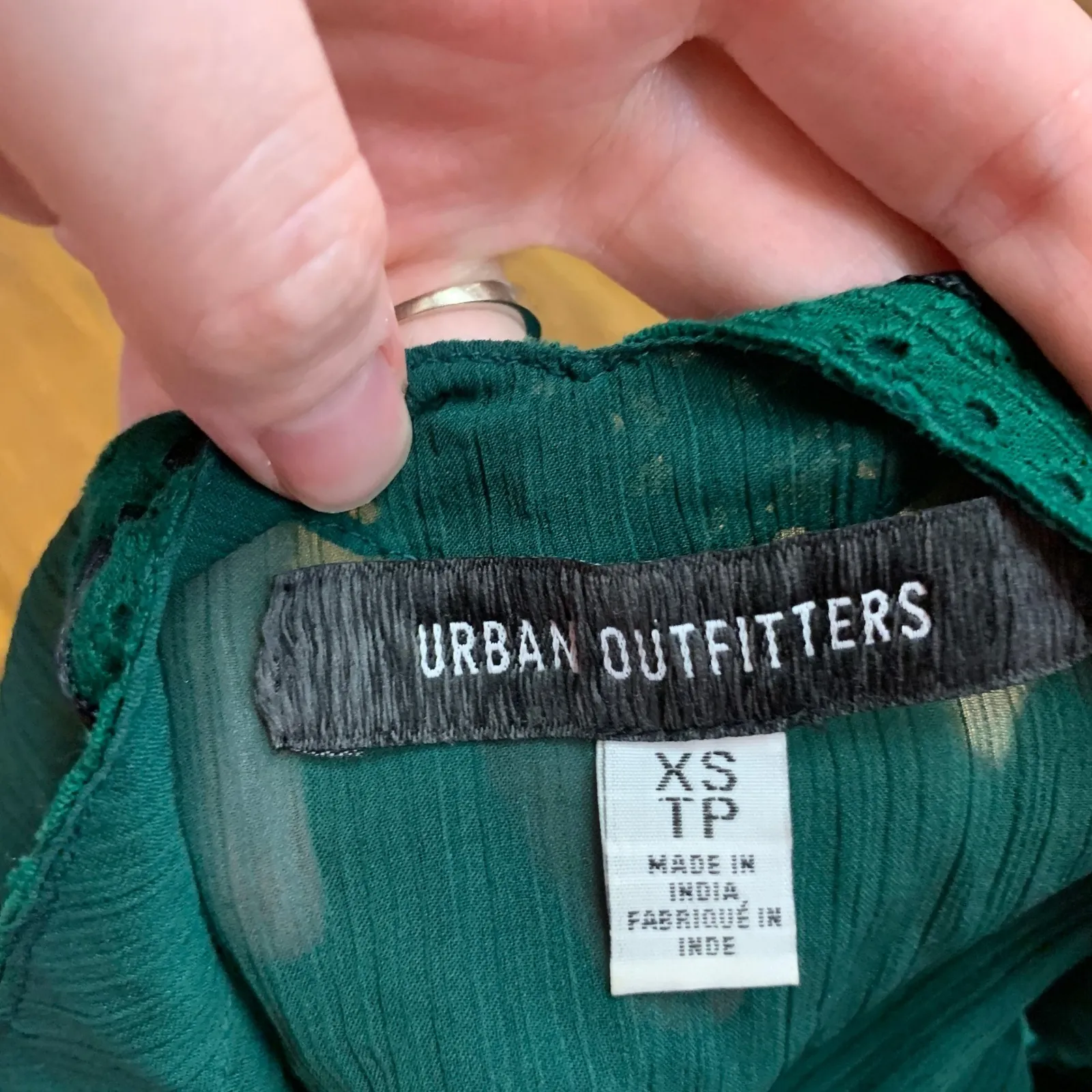 Urban Outfitters Green Crochet Trim V Neck Tank Top Handkerchief Women's Size XS - Image 5