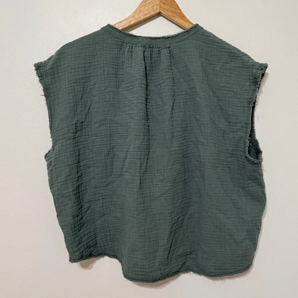 Aerie Pool to Party Cropped Shirt in Green Size Medium Cotton Gauze Top - Image 5