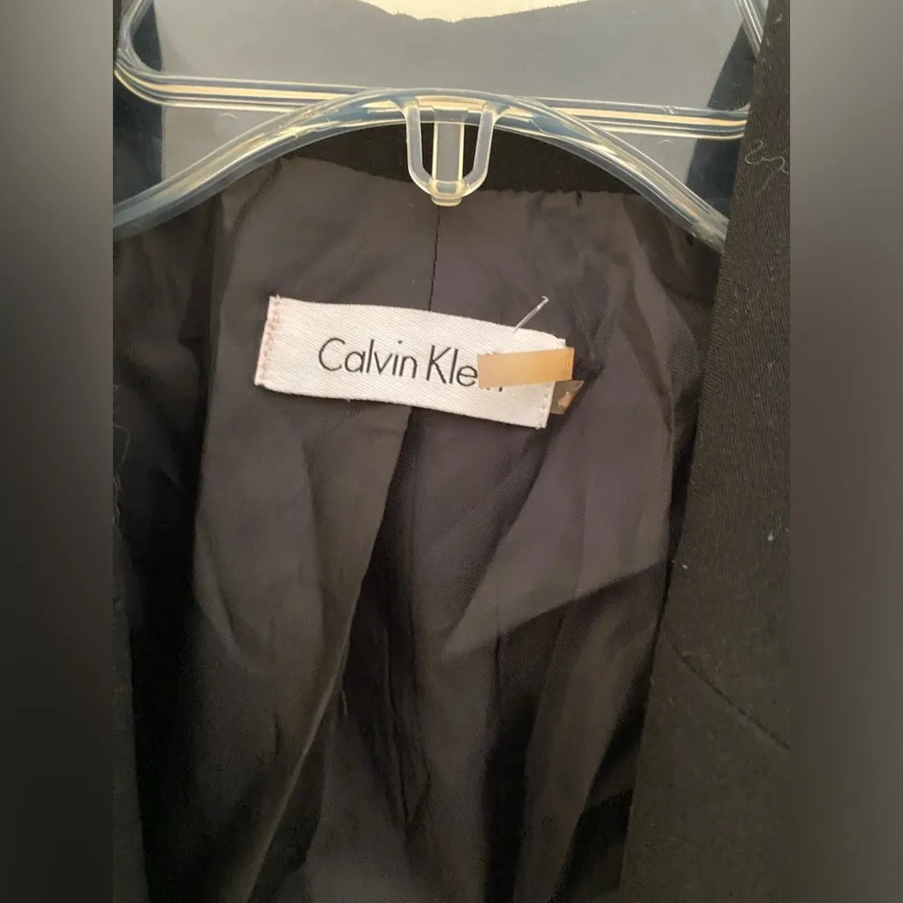 Calvin Klein long button down blazer for women - Image 6