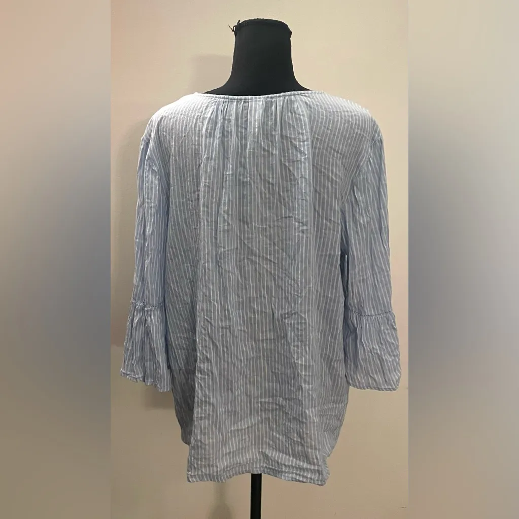 Old Navy- Light Blue and White Striped Blouse Size L - Image 4