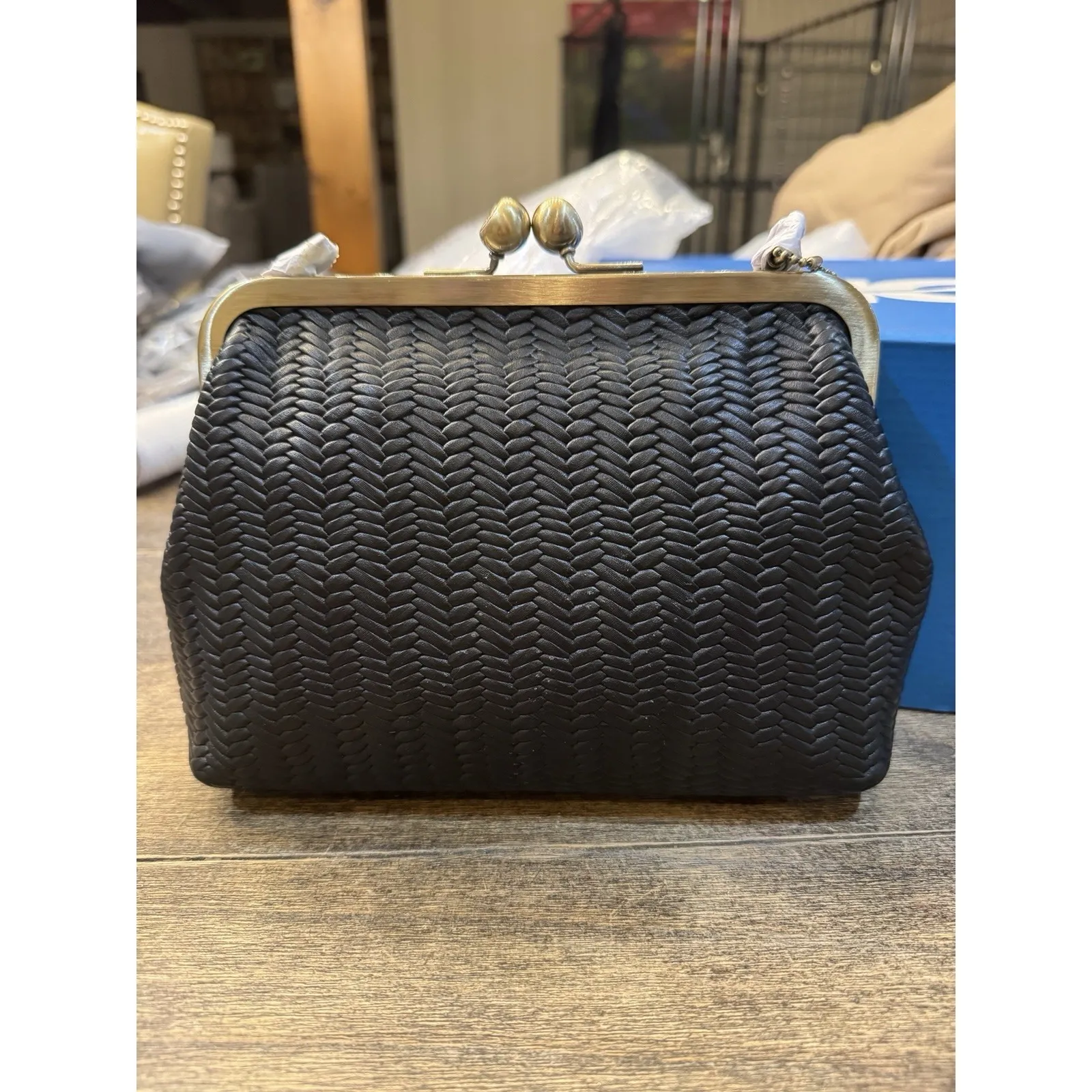 Anna by Anuschka Clutch Crossbody Handbag Kiss-Lock Closure Black Heritage New‎ - Image 2