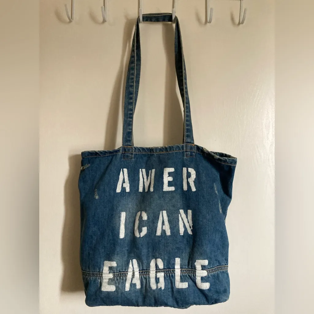 American Eagle Light Wash Distressed/Ripped Denim Shoulder Bag - Image 5