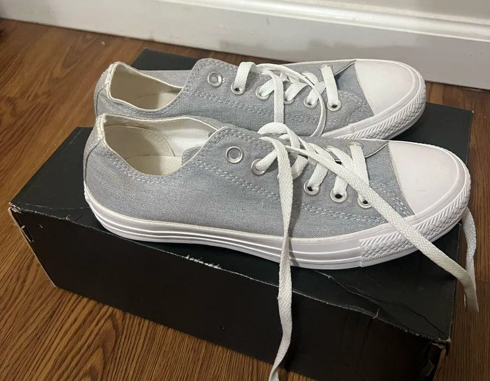 Converse Chuck Taylor All Star Gray Low Top Sneakers Size 7 US - Image 4