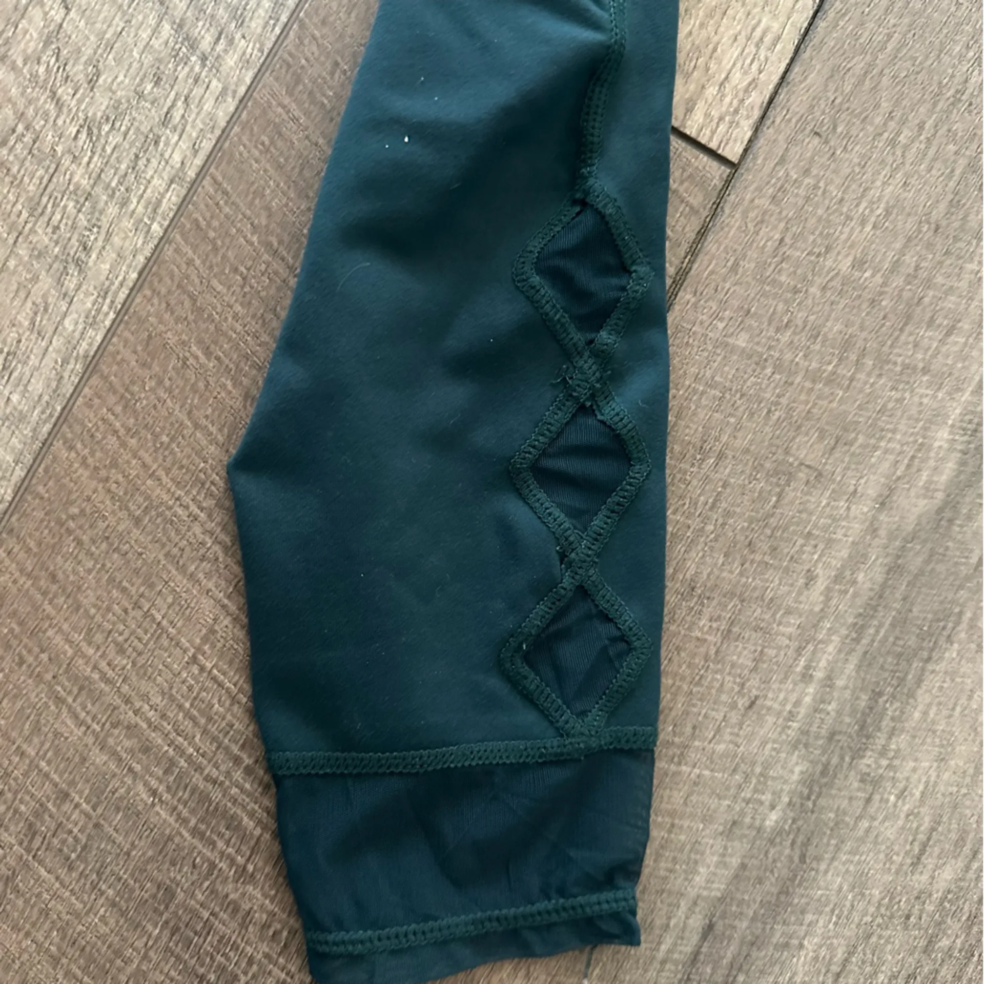 Senita Lux AMP Mesh Cutout Leggings in Ponderosa Green - Image 4
