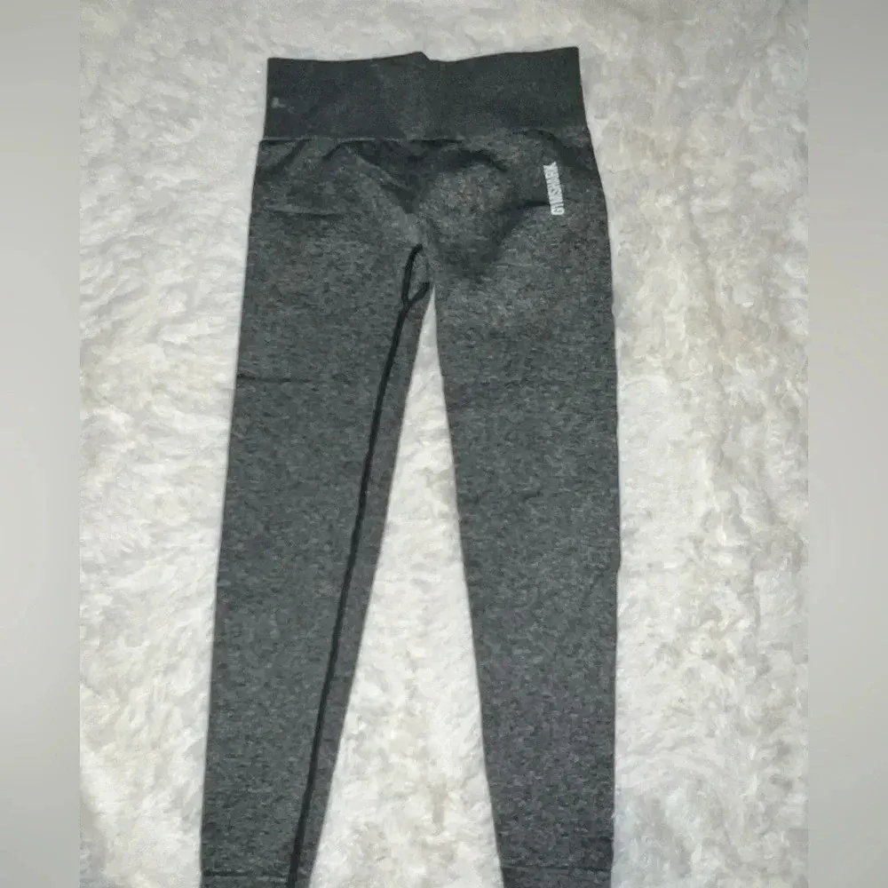 Gray gymshark leggings size medium - Image 2