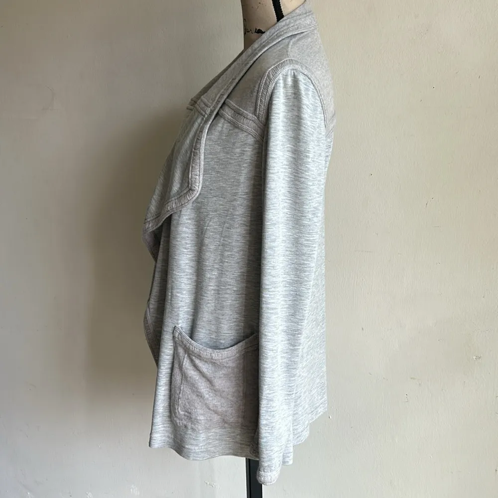St. John Open Waterfall Contrast Gray Cardigan Size Small - Image 6