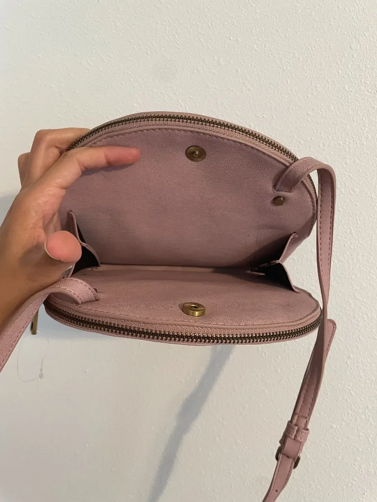 NWOT Anthropologie Rose Basket Weave Crossbody Bag - Image 6