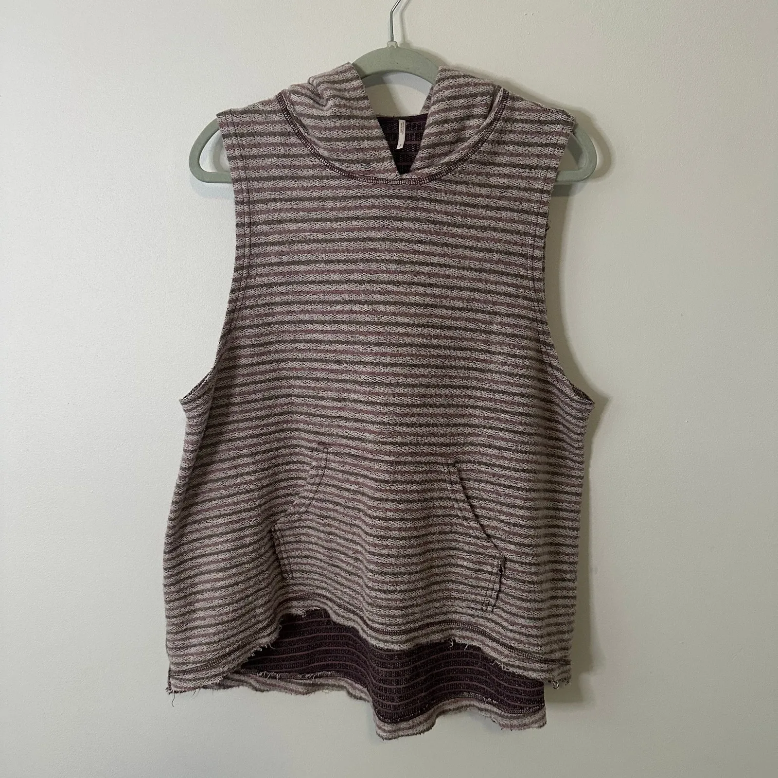 Free People pink, white & mauve striped knit sleeveless hooded top size S - Image 12