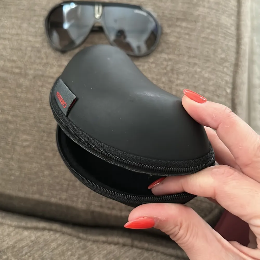 Carrera aviator sunglasses super cute!!! - Image 6