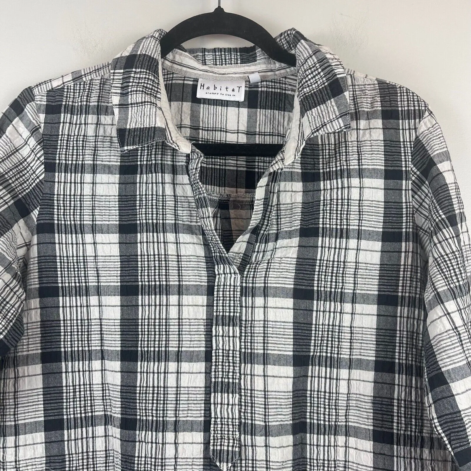 Habitat‎ Top Women's Small Black White Plaid Hi-Low Split Neck Collared Preppy - Image 3