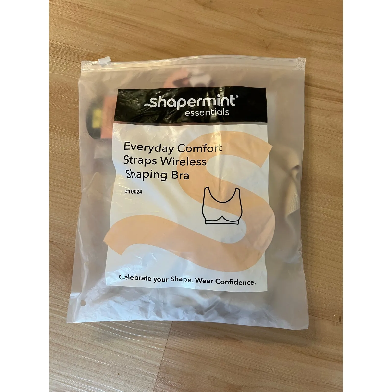 Shapermint Essentials Everyday Comfort Straps Wireless Shaping Bra Size M - Image 3