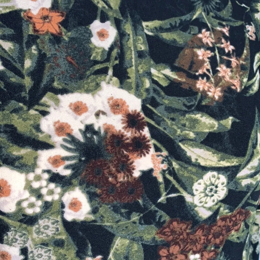 Philosophy  Green Floral Ruffle Sleeve Dress - Image 5