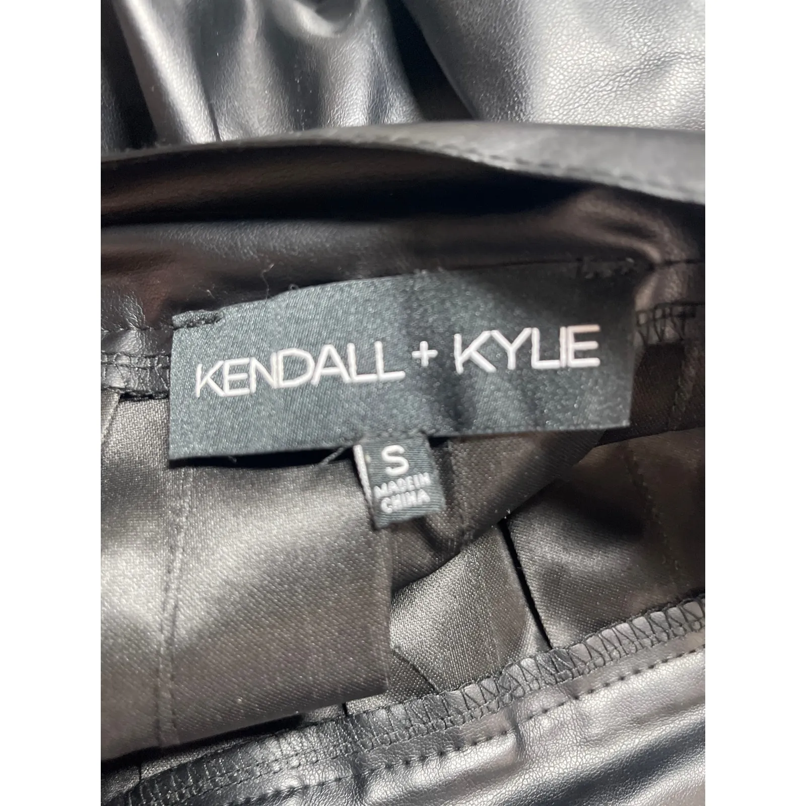 Kendall & Kylie Black Faux Leather Pleated Mini Skater Flared A-Line Skirt Sz S - Image 3