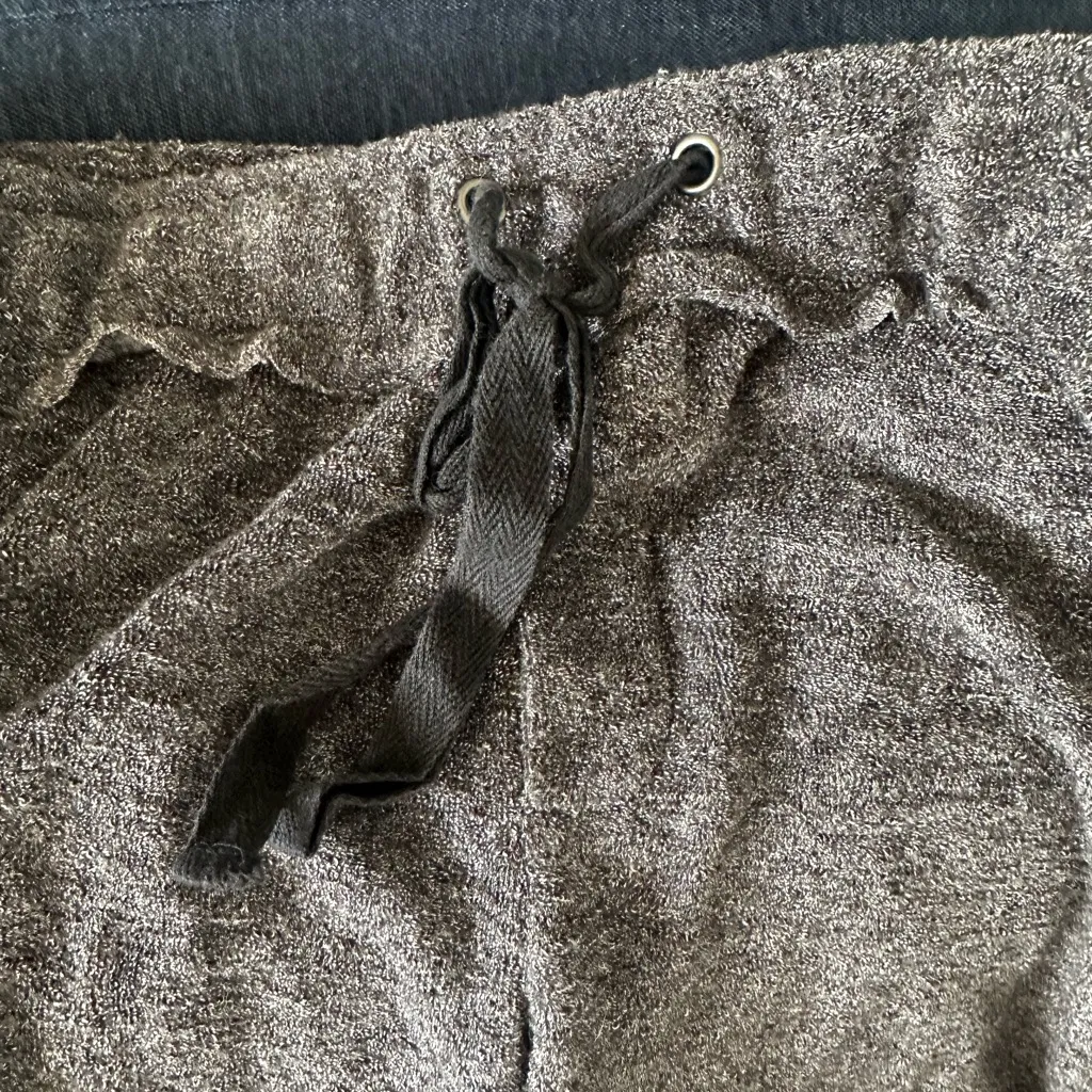 Cloth & Stone Charcoal Joggers - Image 4