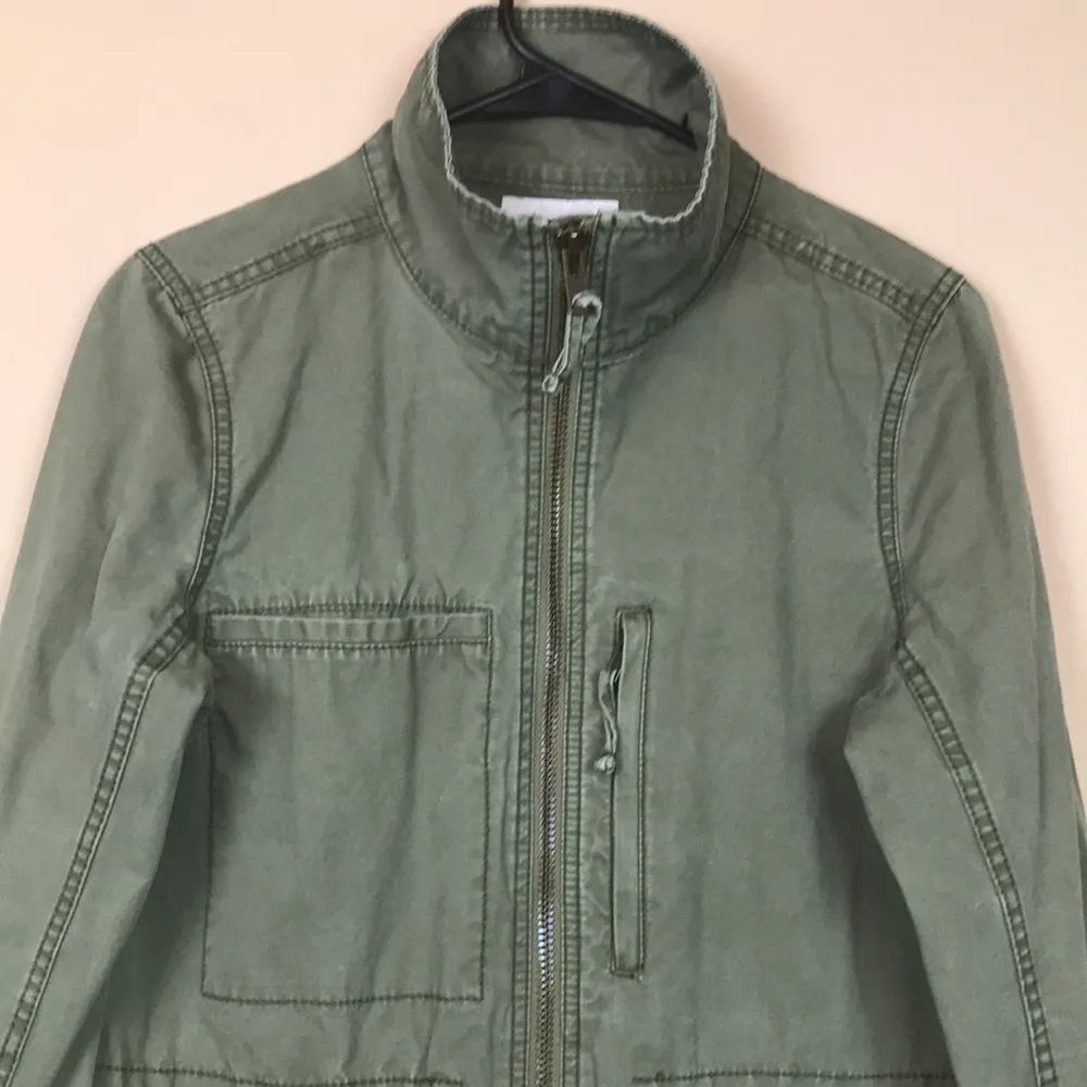 Madewell Women’s Utility Multi-pocket Olive Green Zip-Up Jacket - Image 2